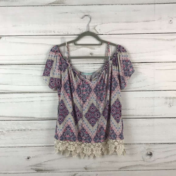 Maurices Tops - Maurice’s Blue Pink Cream Print Lace Top Size L